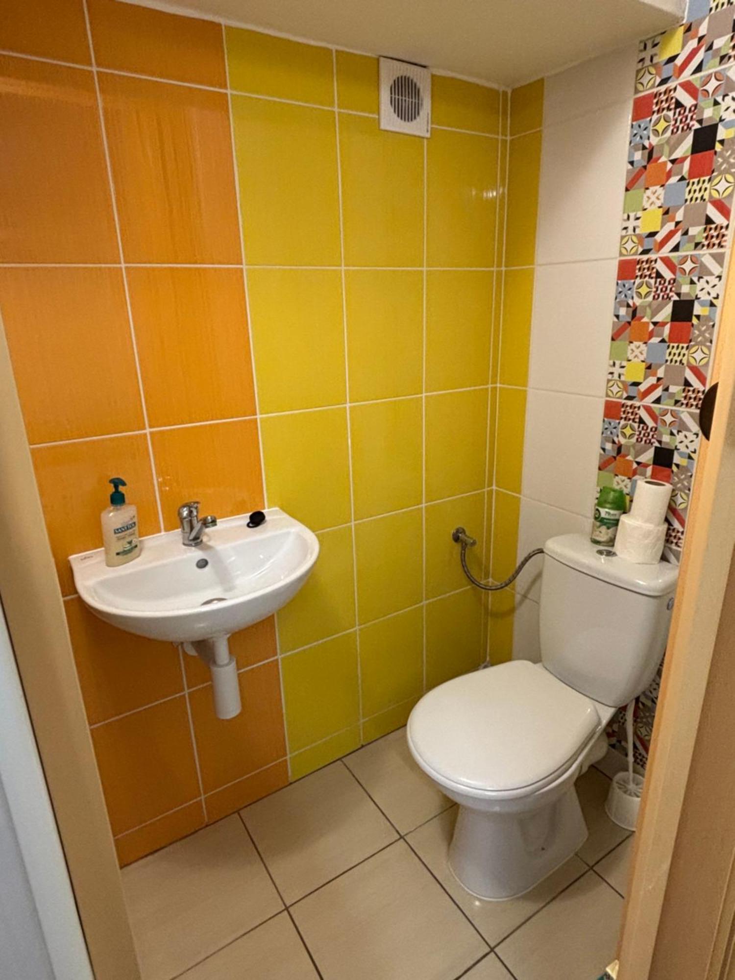 Apartmanovy Dom Grand Štúrovo Exterior foto